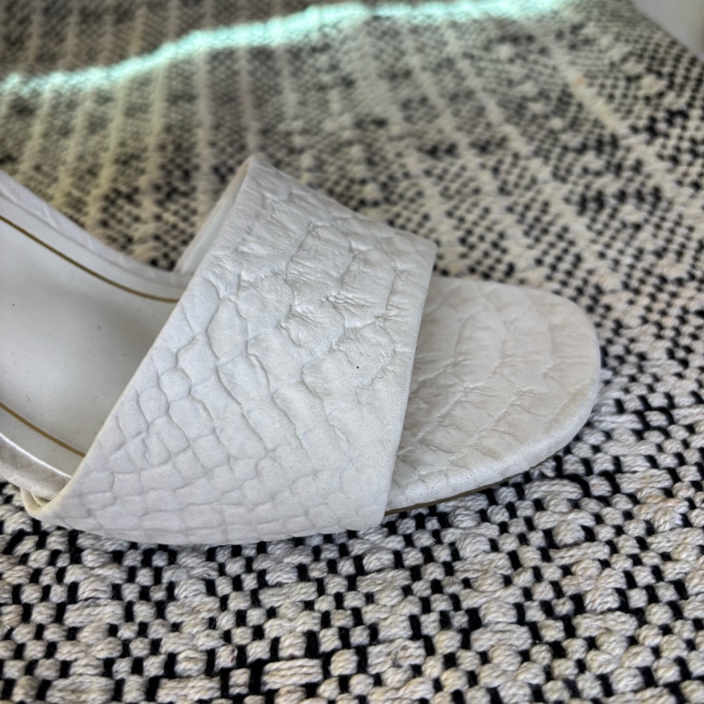 Vionic Chardonnay Block Heeled Sandal Cream Leather Size 8 - Picture 14 of 15